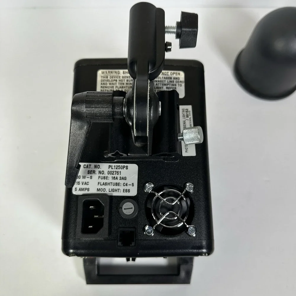 Photogenic Powerlight 1250 PL1250DROM Professional Flash No Bulb No Power Cable